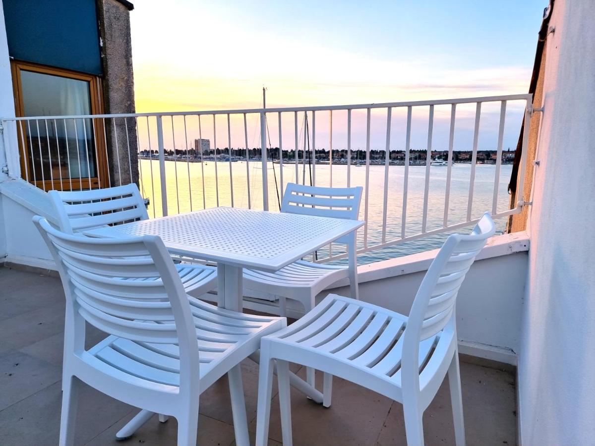 Umag apartment center seafront seaview old town 2 - Housity