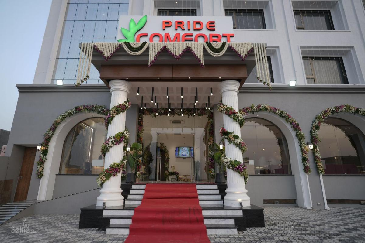 Pride Comfort Dwarka Near Dwarkadhish Temple - Housity