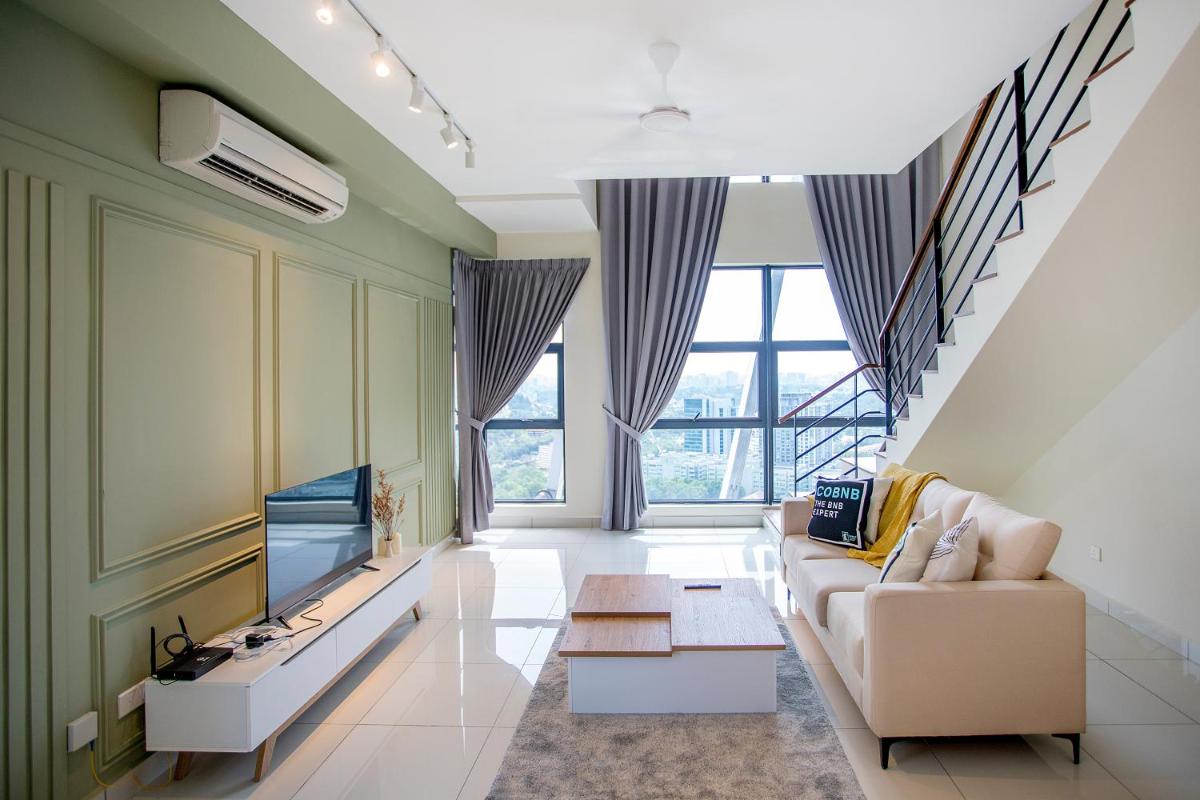 Near MITEC, Arte Mont Kiara by Cobnb - Housity