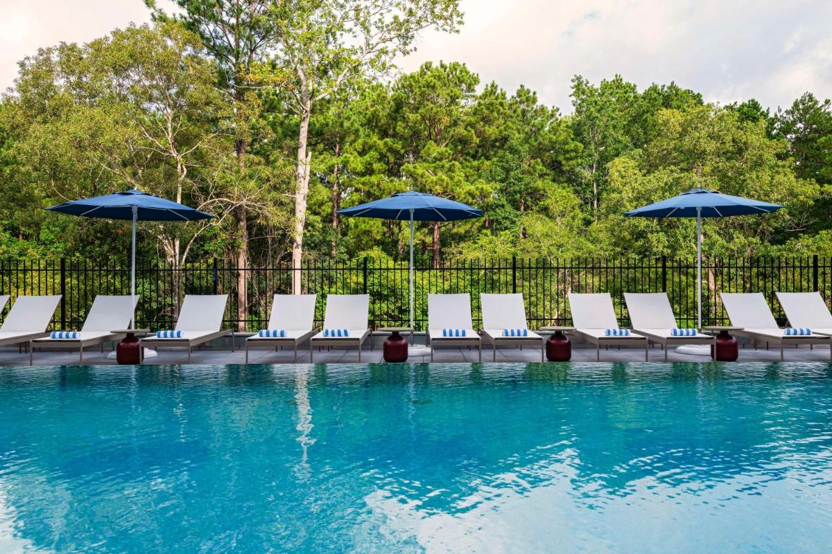 Hyatt Regency Conroe - Housity