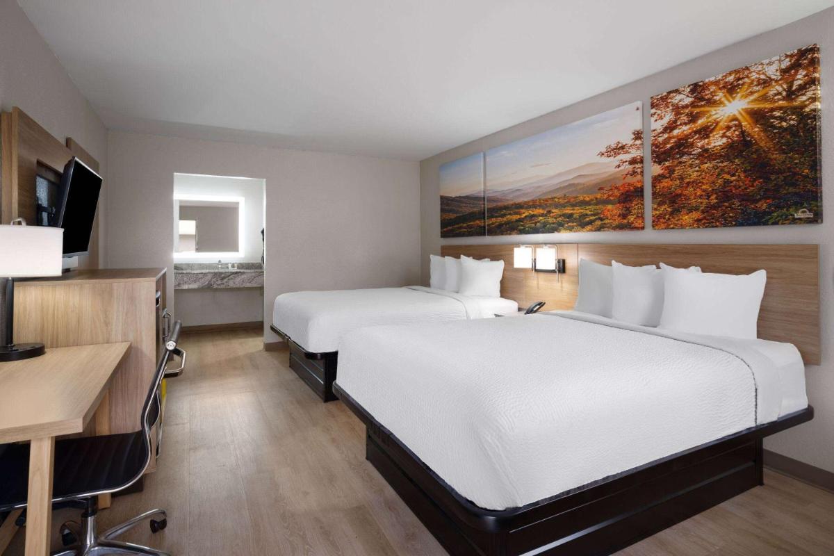 Days-Inn by Wyndham Montgomery I-85 - Housity