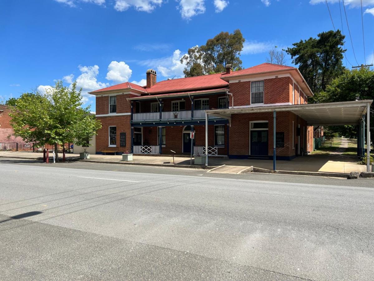 Gold Reef Adelong - Housity