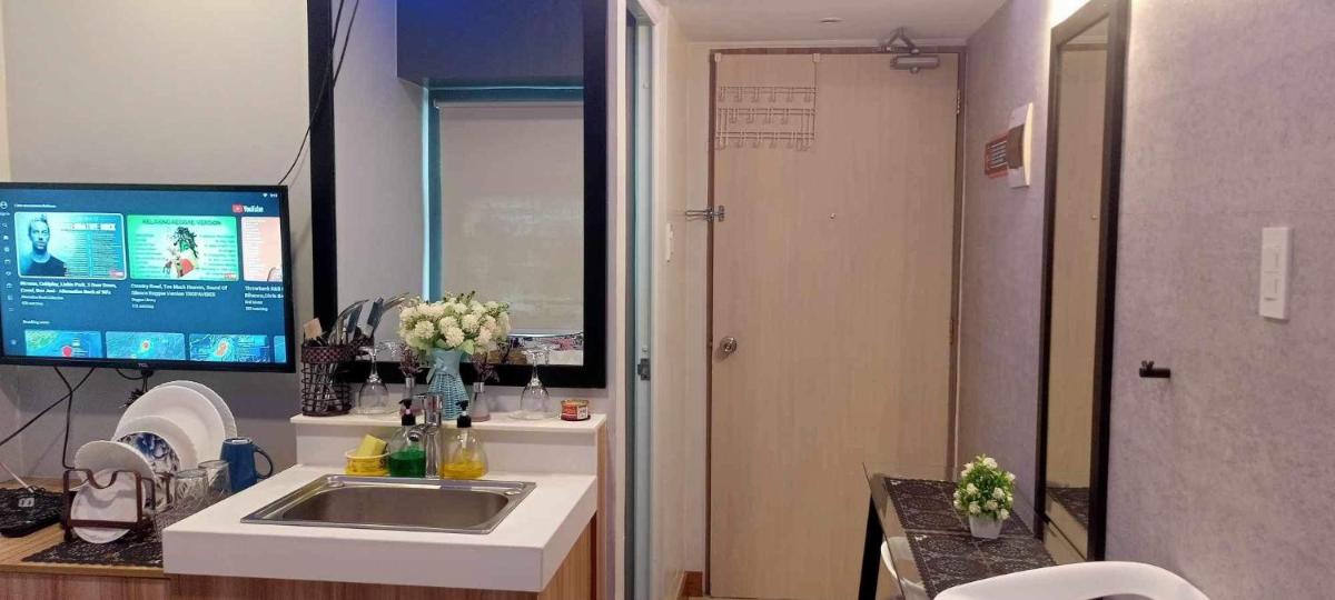 Urban Deca Tower (Belle's Place Statcation) - Housity