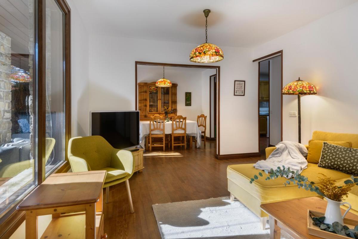 Villa Lana chalet Baros, Jaca - Housity
