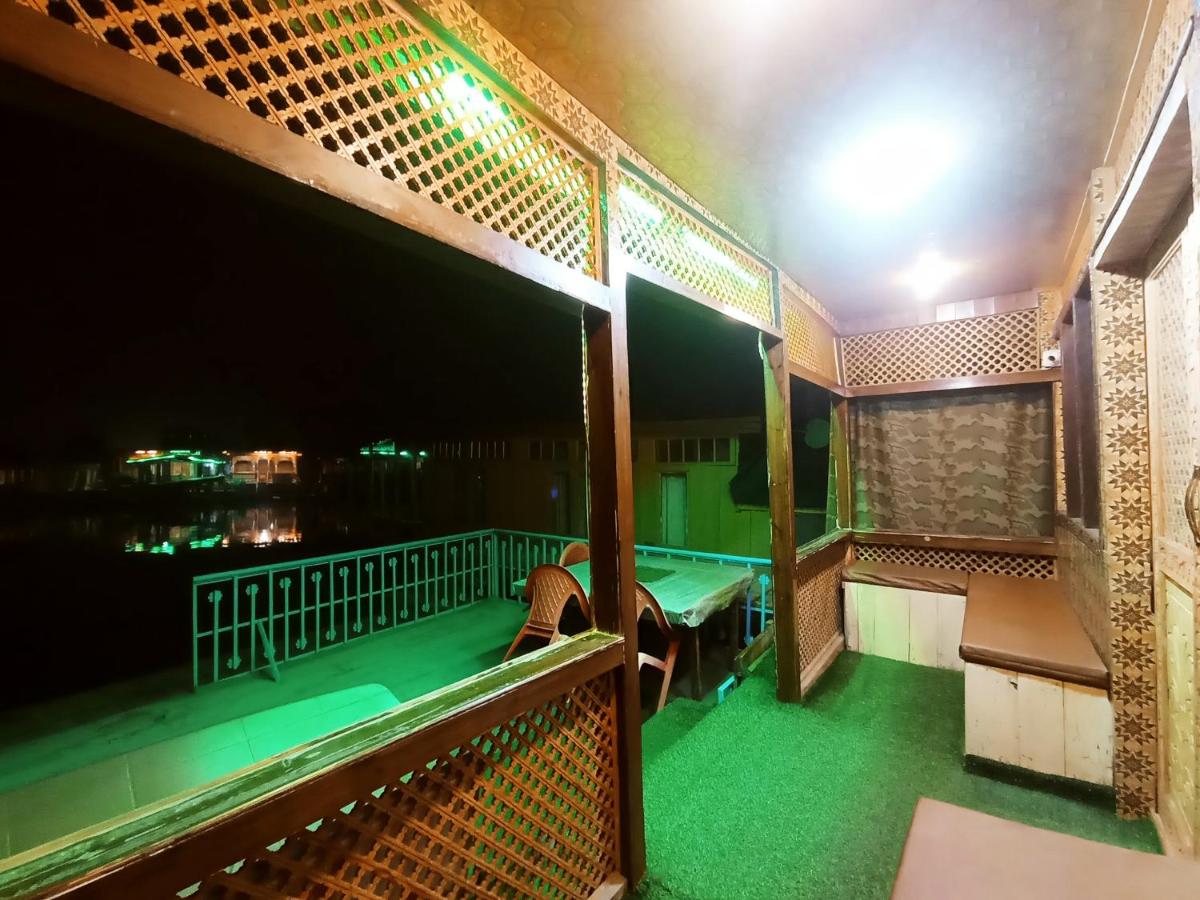 Suitetrails - House Boat New Rose Mary