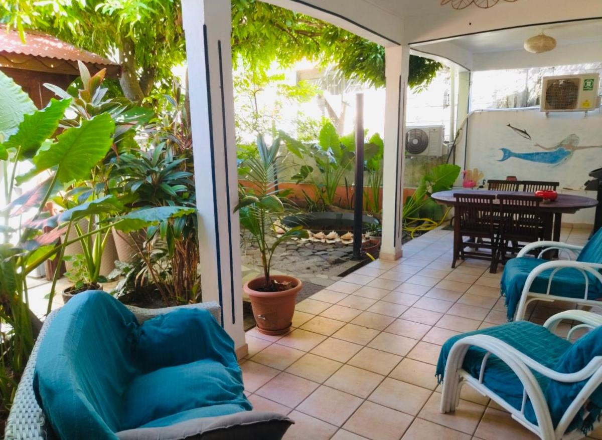 Habitation SANTOS 6 personnes Terre de Haut Les Saintes - Housity