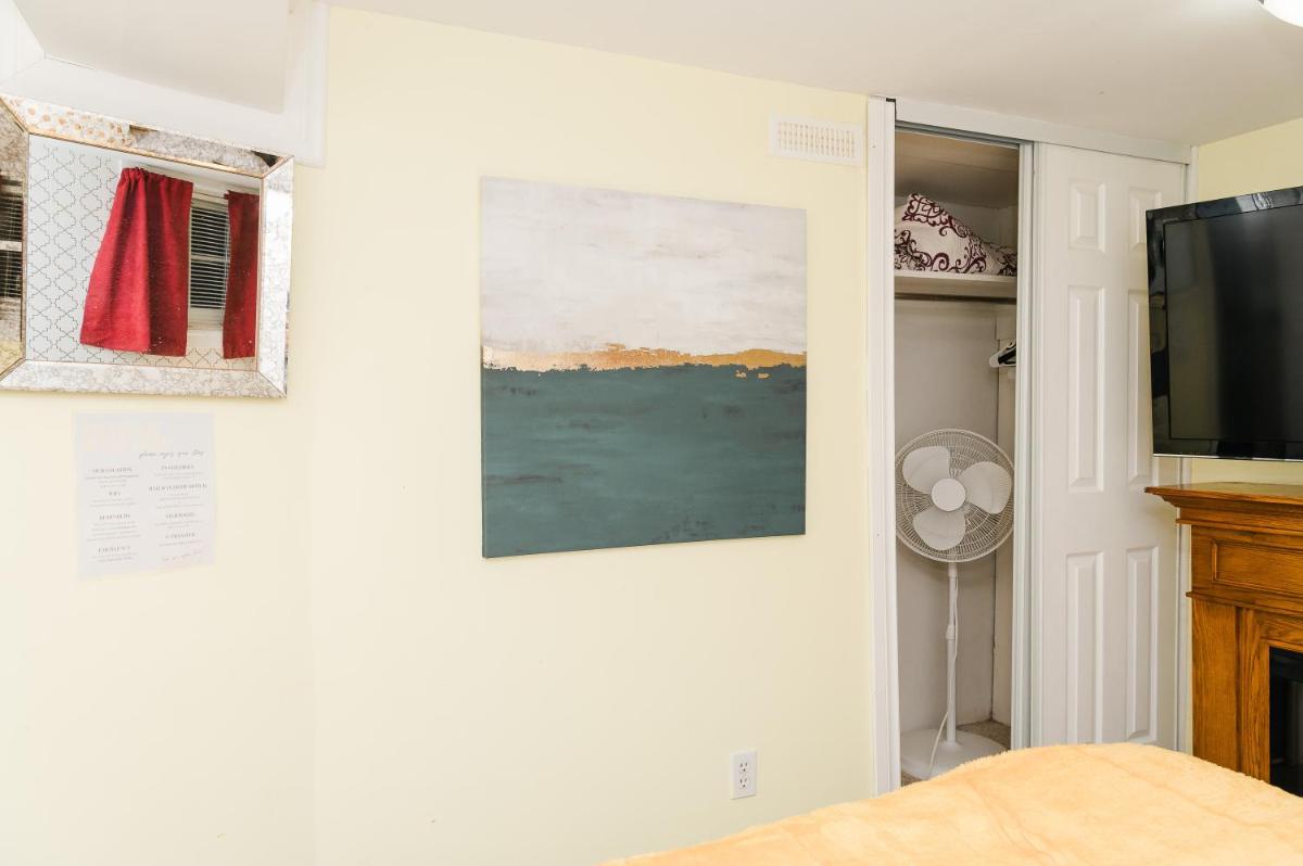 Quaint & Cozy Accommodation - Housity