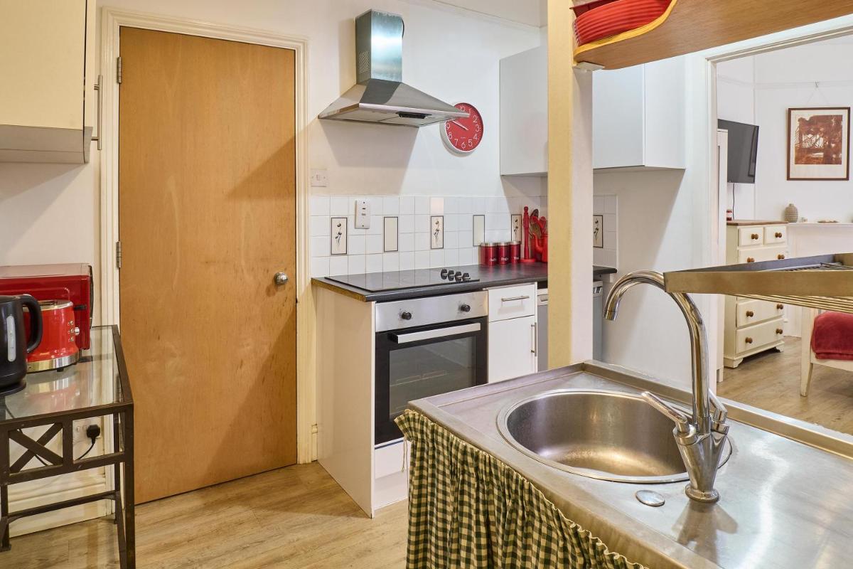 Host & Stay - The Cabin - Housity