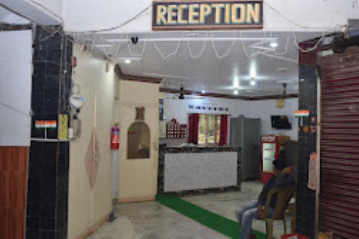 Hotel Savitri Deoghar - Housity