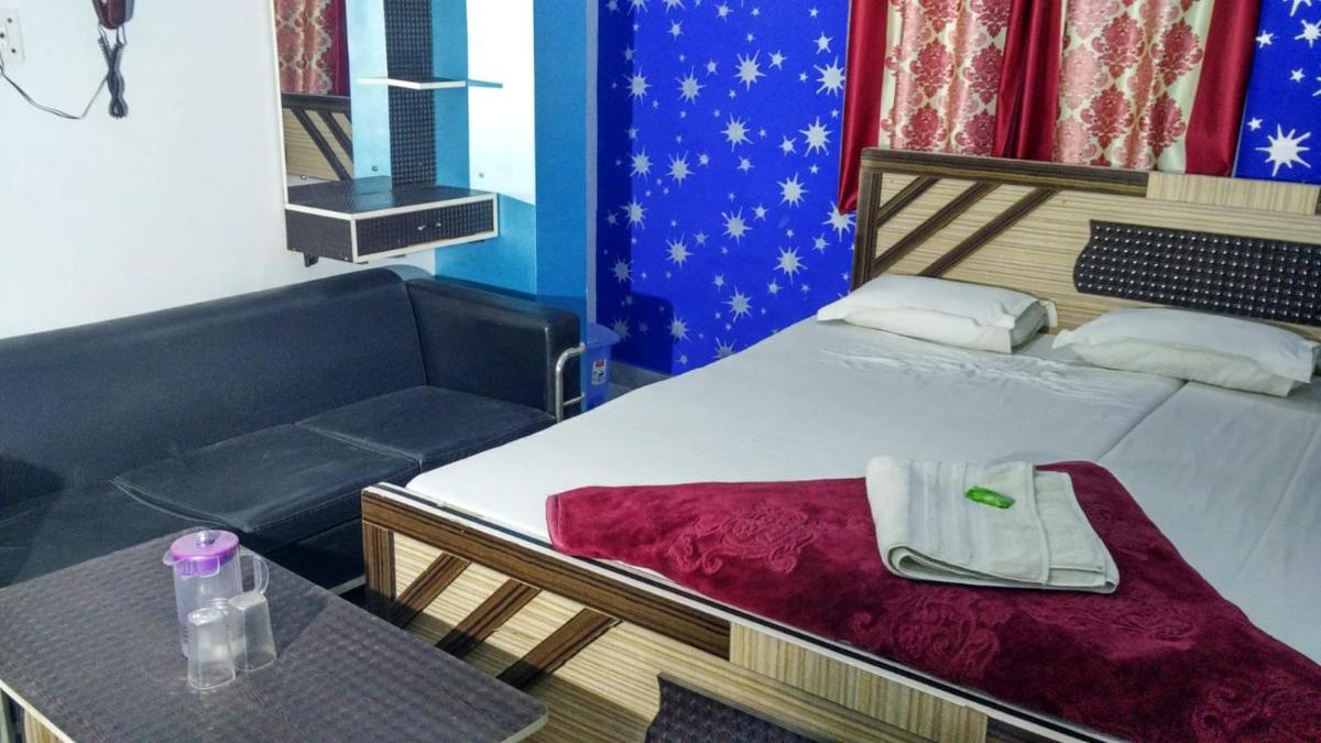 Hotel Radhika palace Sonkh Road Mathura - Housity