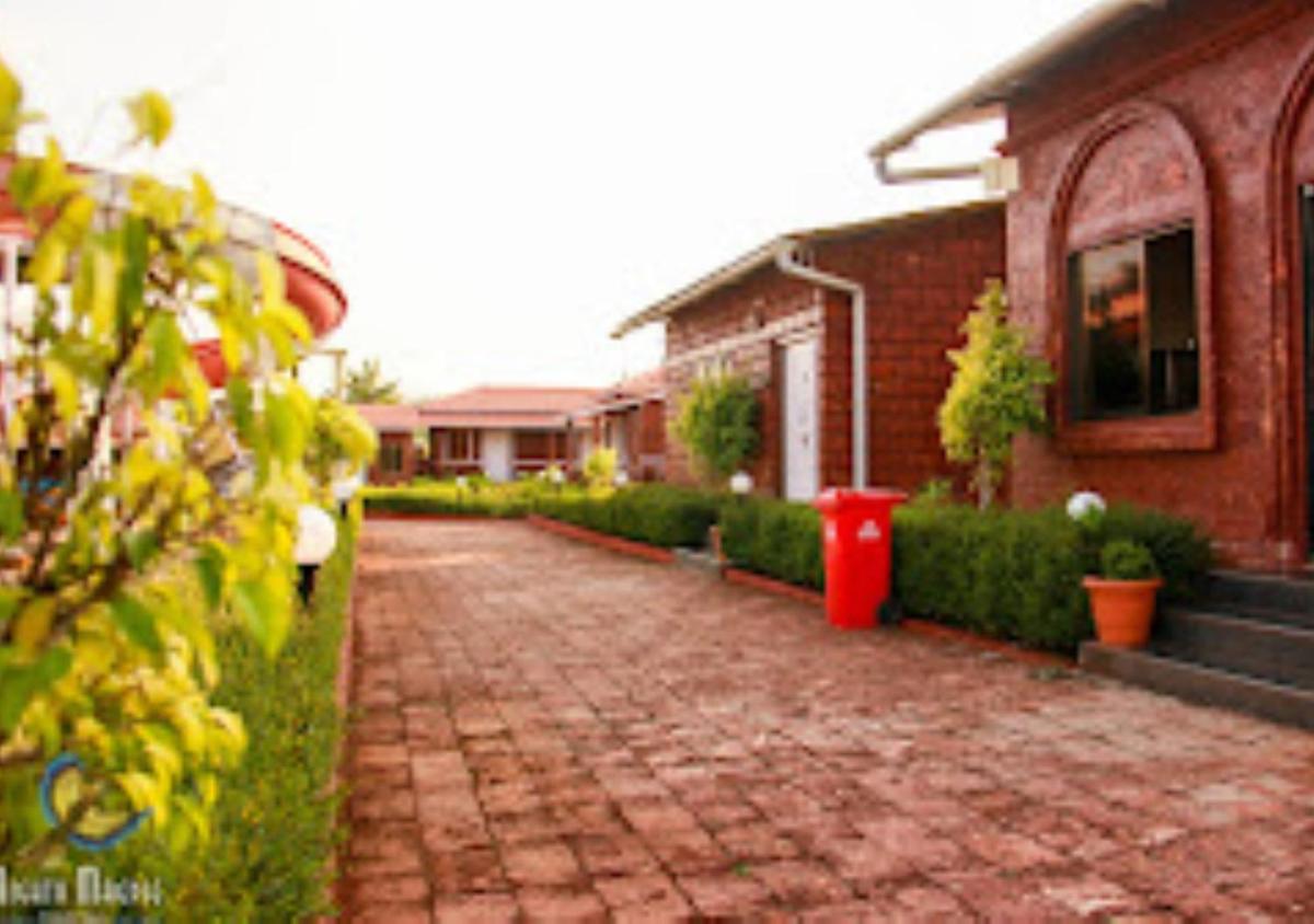 Suitetrails - Surabhi Agro Resort Niwali