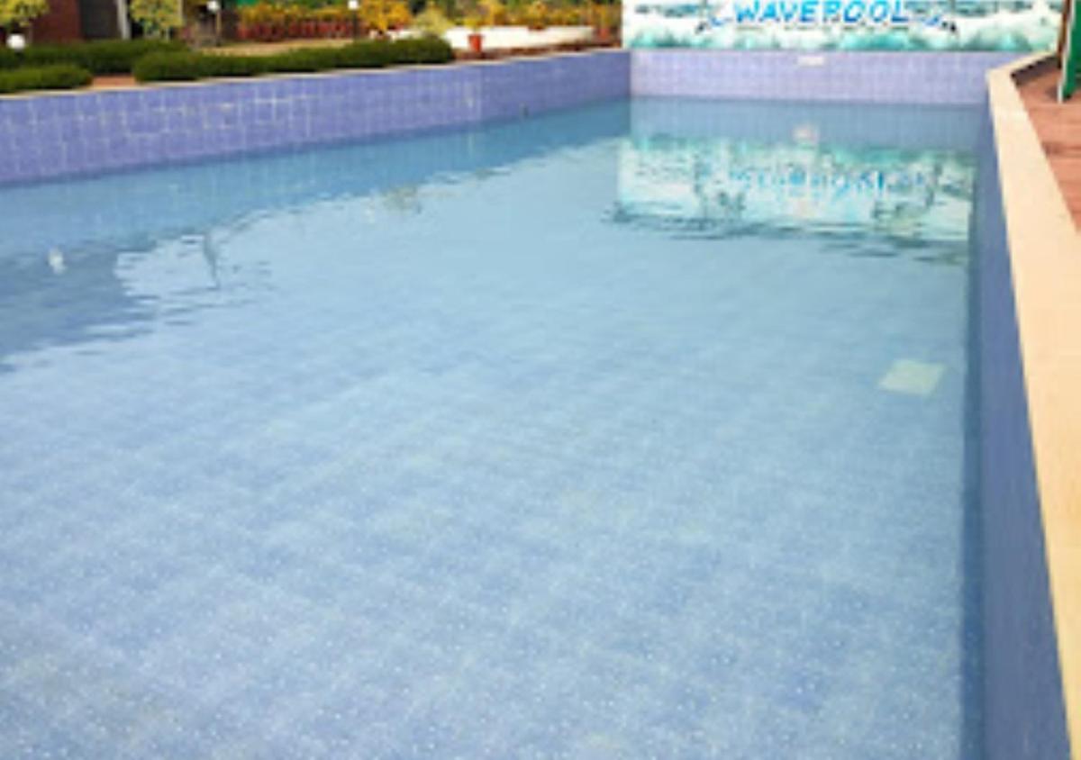 Suitetrails - Surabhi Agro Resort Niwali