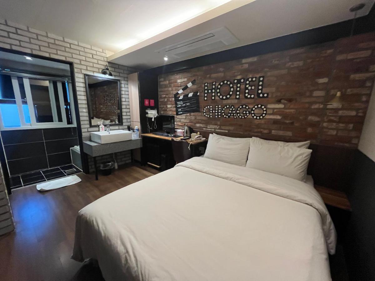 D Well Hotel - Housity