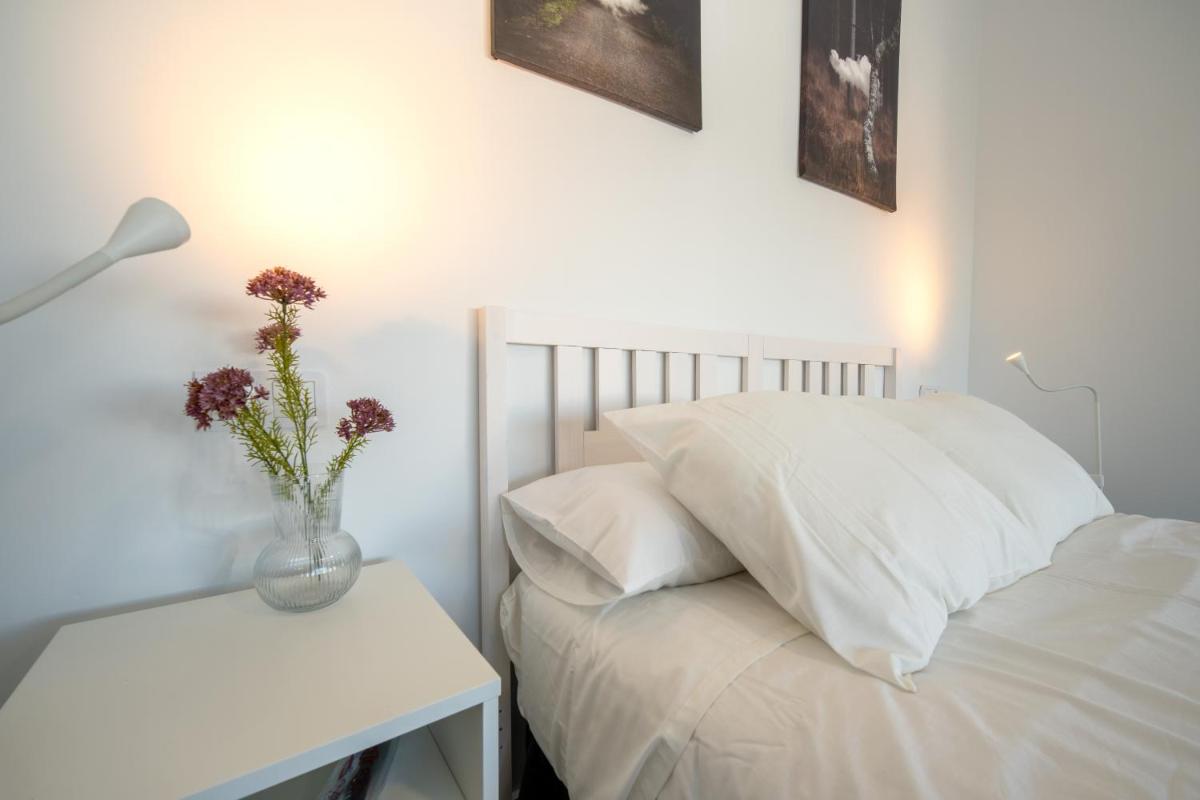 Hostal Antiguo Palacio Hotel París - Housity