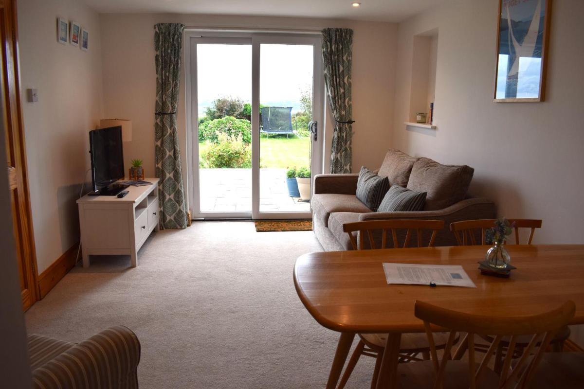 The Little House, Wadebridge, Cornwall - Housity