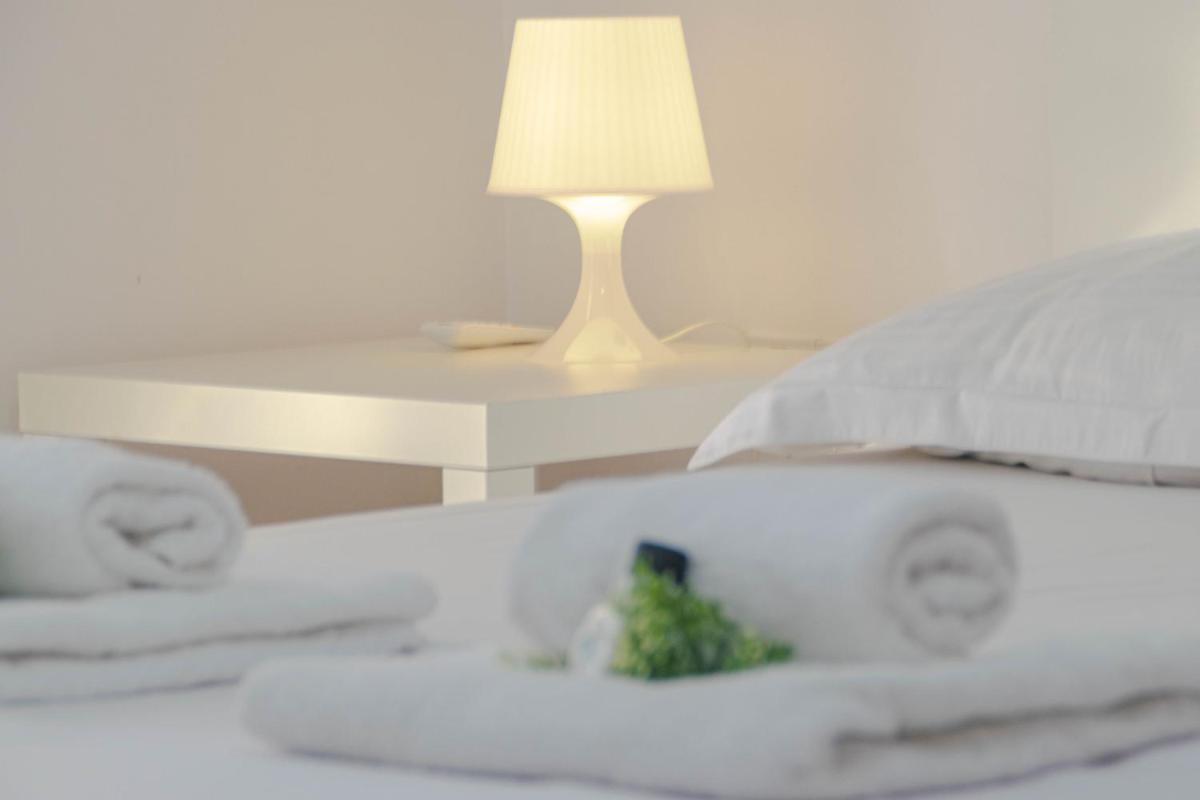 Sandy Beach Complex - Housity