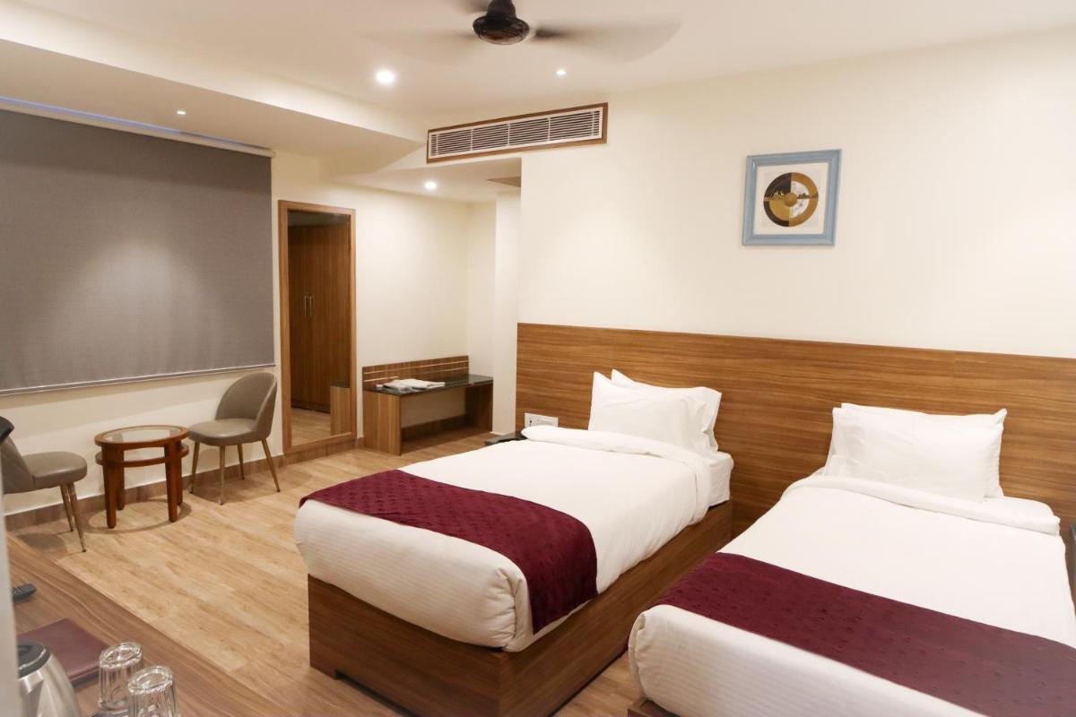 Hotel Sharda Residency - Housity