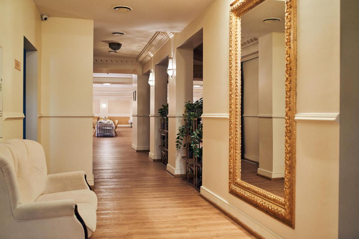 Hotel Lilia - Housity