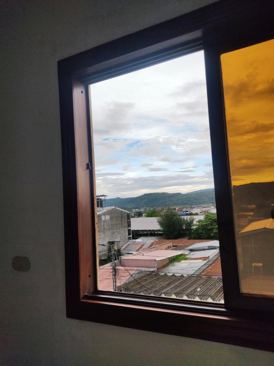 Este Hotel - Housity