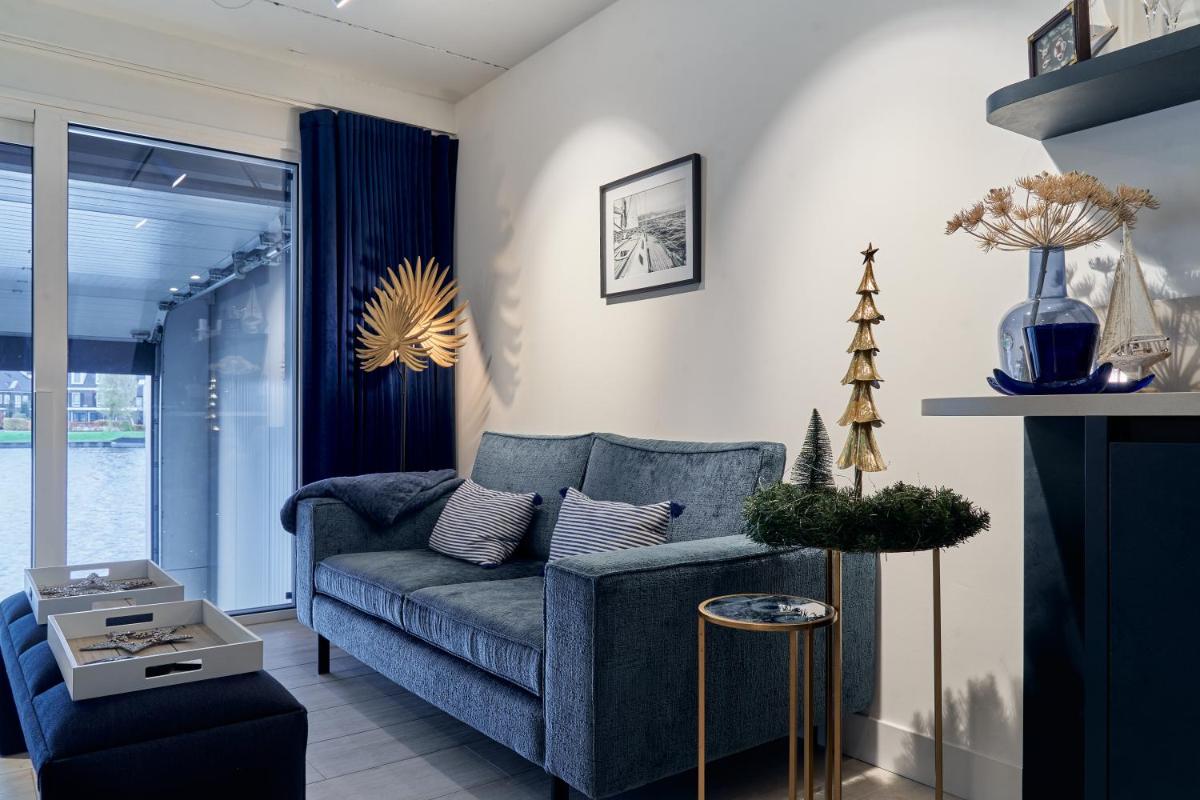 Captains Boathouse Studio - Housity