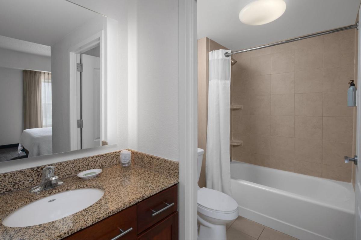 Residence Inn East Rutherford Meadowlands - Housity