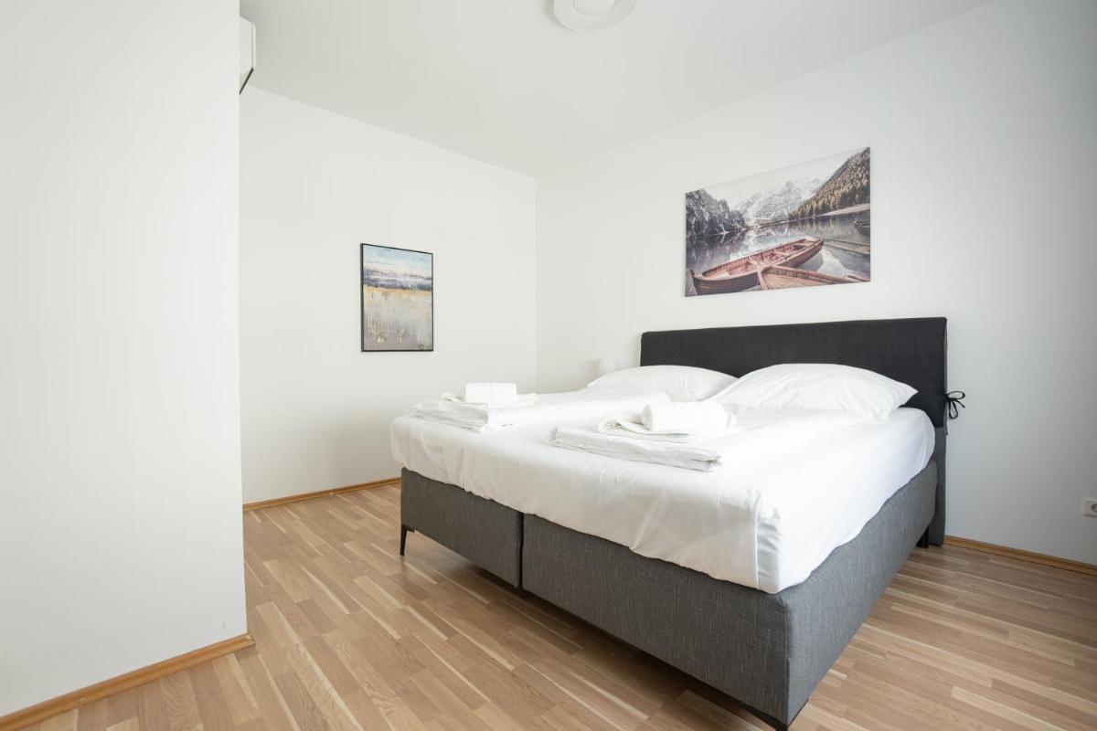 Charming Apartment with Balcony, Close to Stephansdom Cathedral - Housity