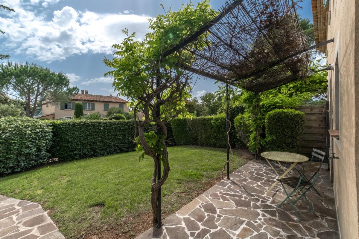 Jardin de l'établissement Les Appartements et Maisons du Domaine de Saint Endréol Golf & Spa Resort