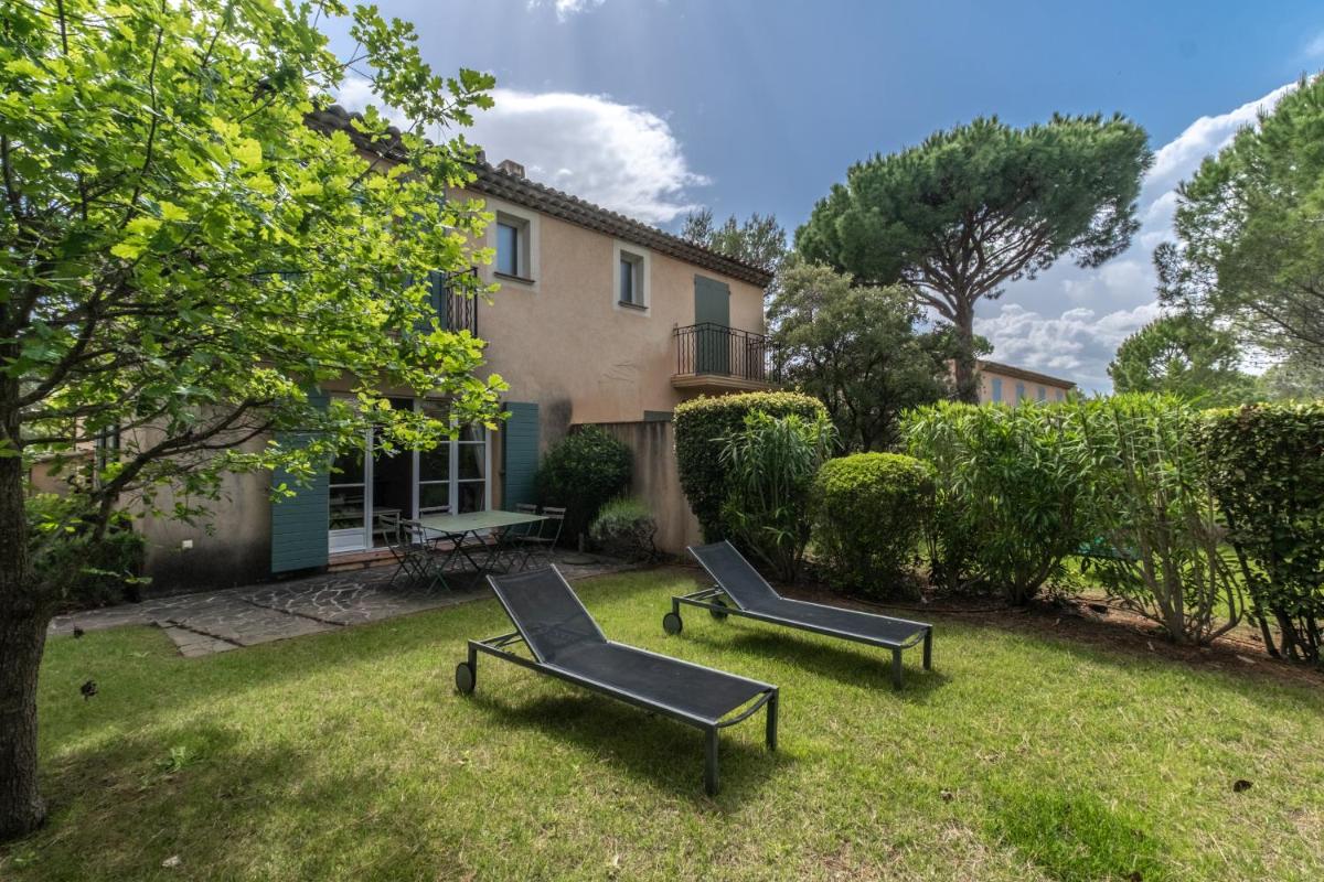 Jardin de l'établissement Les Appartements et Maisons du Domaine de Saint Endréol Golf & Spa Resort