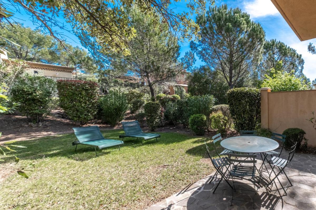 Jardin de l'établissement Les Appartements et Maisons du Domaine de Saint Endréol Golf & Spa Resort