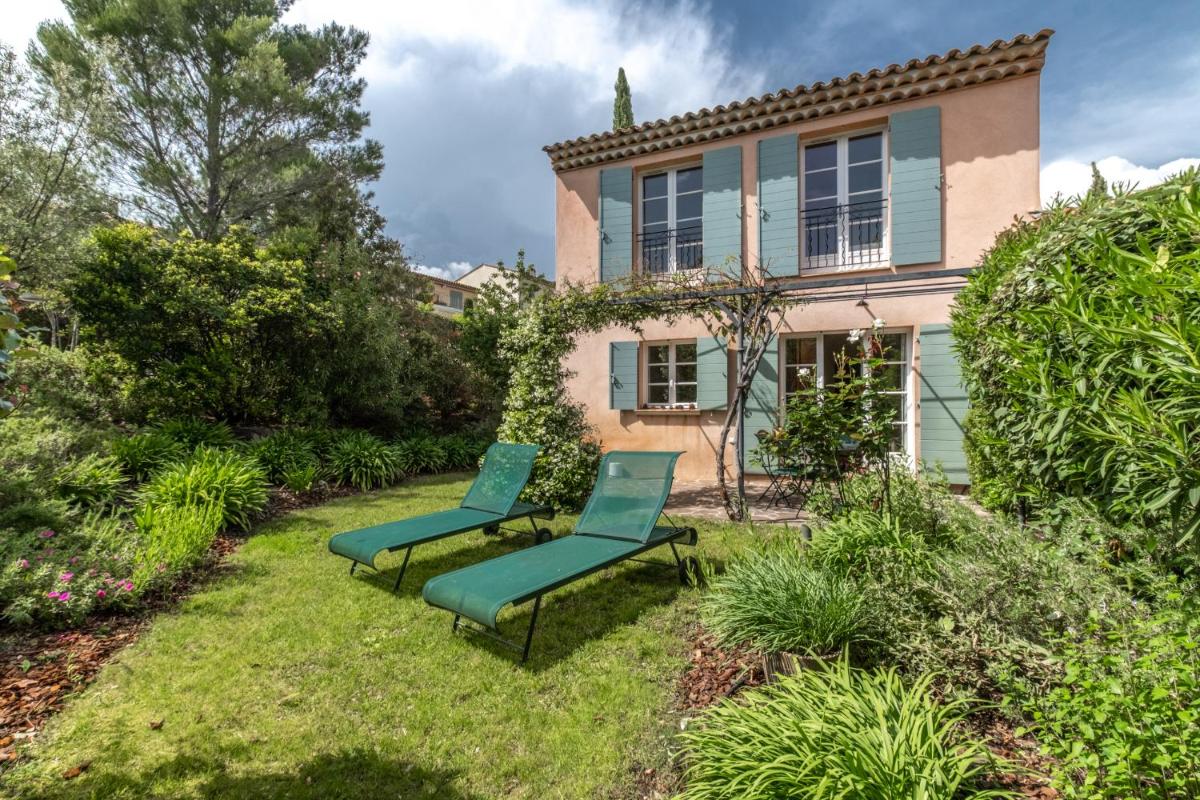 Jardin de l'établissement Les Appartements et Maisons du Domaine de Saint Endréol Golf & Spa Resort