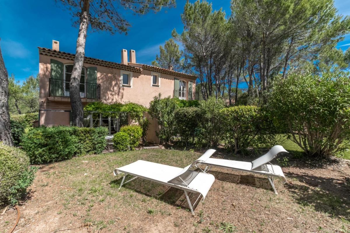Jardin de l'établissement Les Appartements et Maisons du Domaine de Saint Endréol Golf & Spa Resort