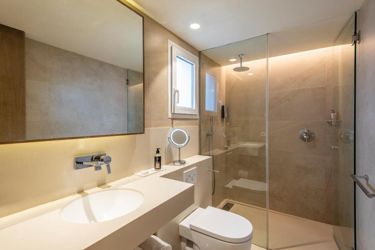 Un baño de Inturotel Esmeralda Park