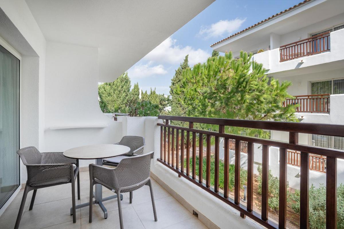 Un balcón o terraza de Inturotel Esmeralda Park