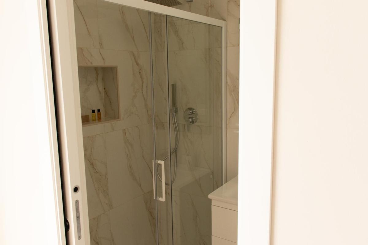 Bed & Breakfast Nonno Gigi - Falerna Marina - Housity