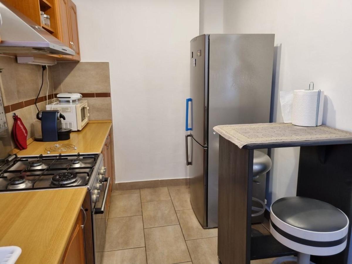 APEX APARTMENT - Housity