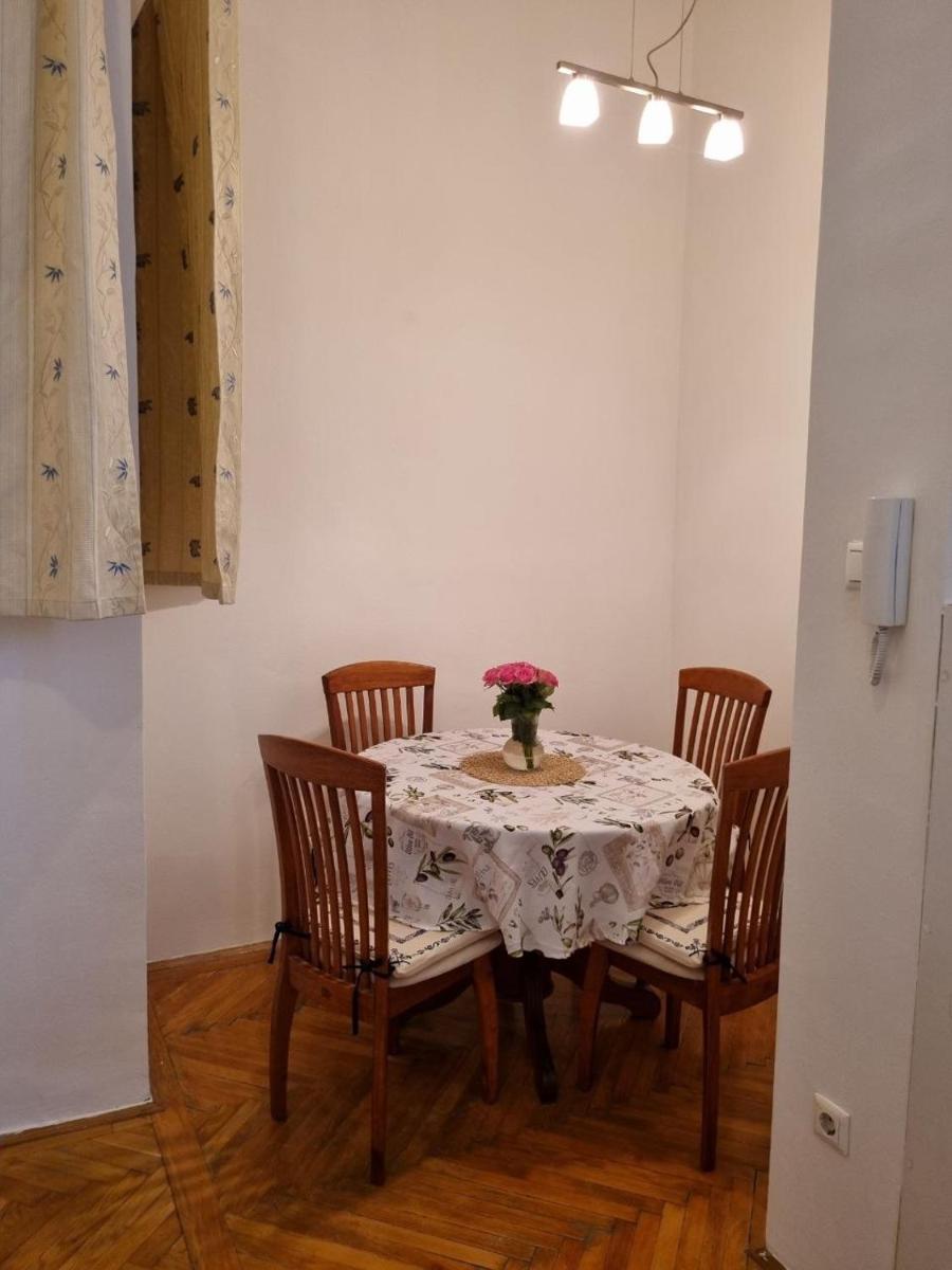 APEX APARTMENT - Housity