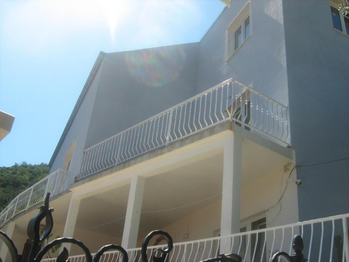 Bjelopera Rooms - Housity