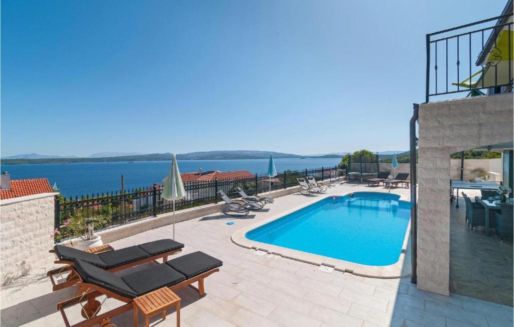 JUMARE Bed & Breakfast - Housity