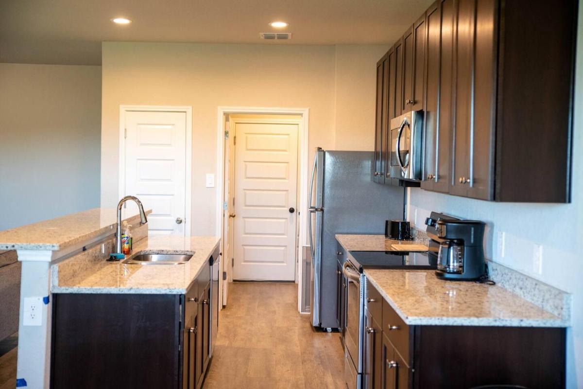 Sunset View Home - Housity