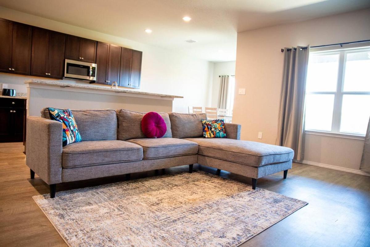 Sunset View Home - Housity
