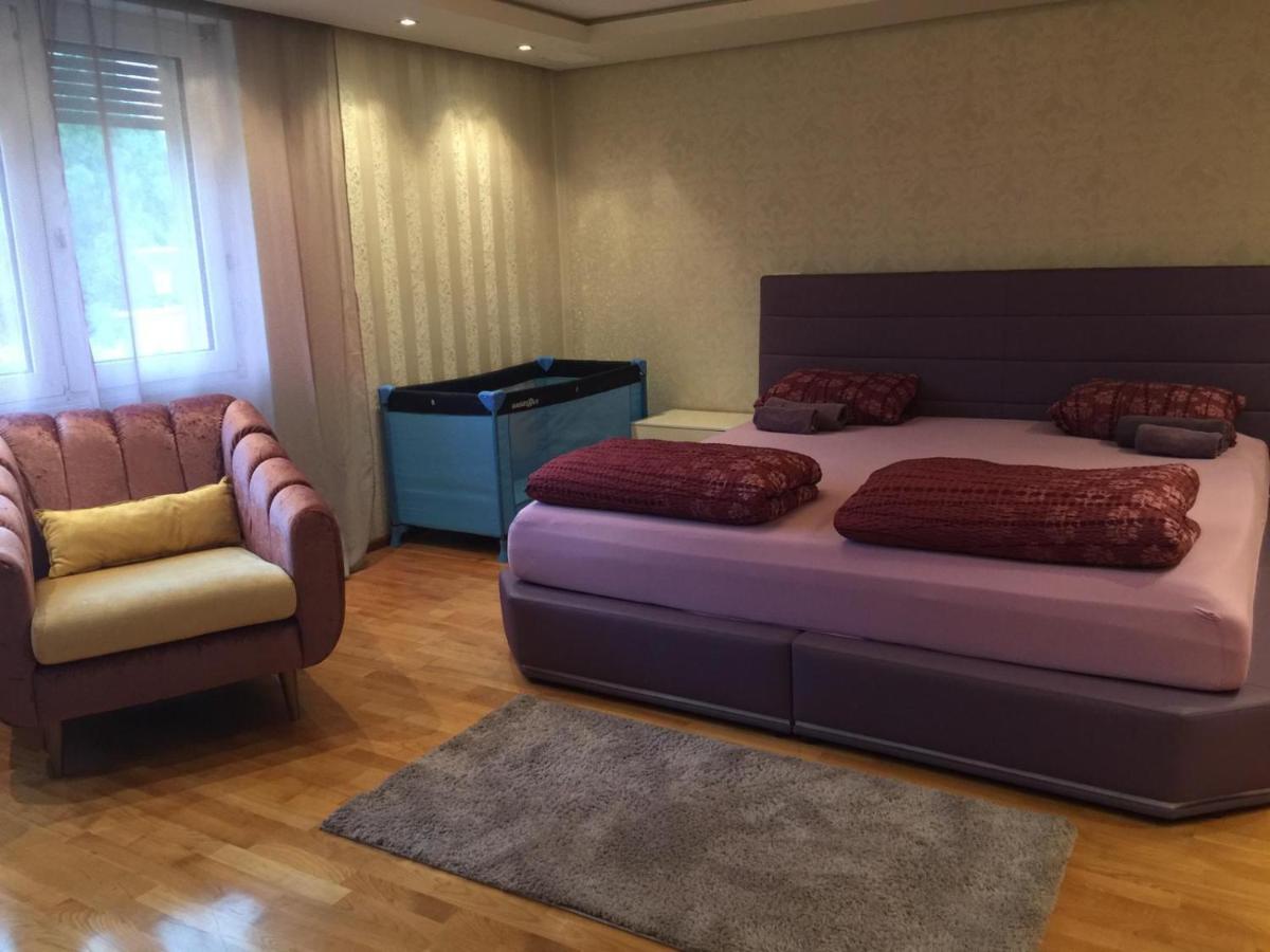 Luxury House with big garden and mountain view ( 3 bedrooms) - Housity