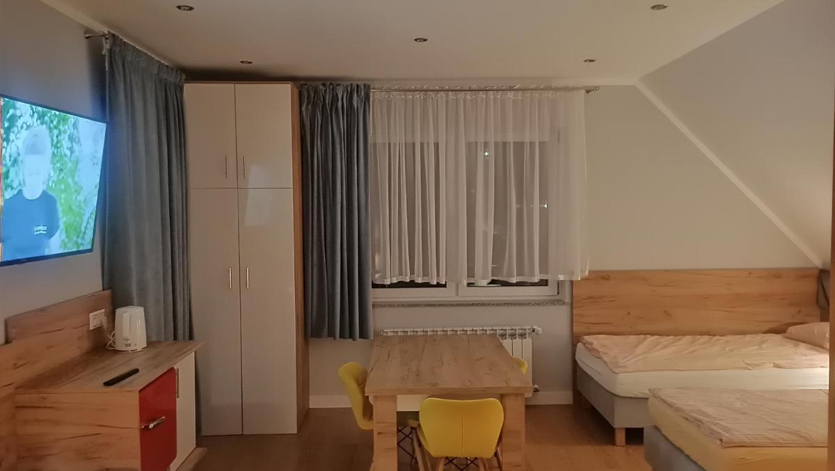 Noclegi Zielona Góra u Moni - Housity