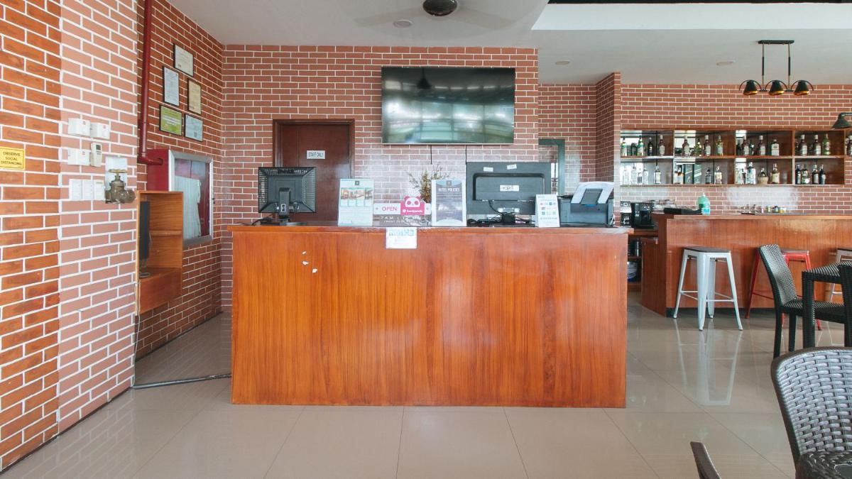 M28 Hotel and Apartments Quezon City - Housity