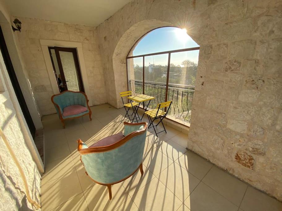 Stone House 10 mins to sea walk - Housity