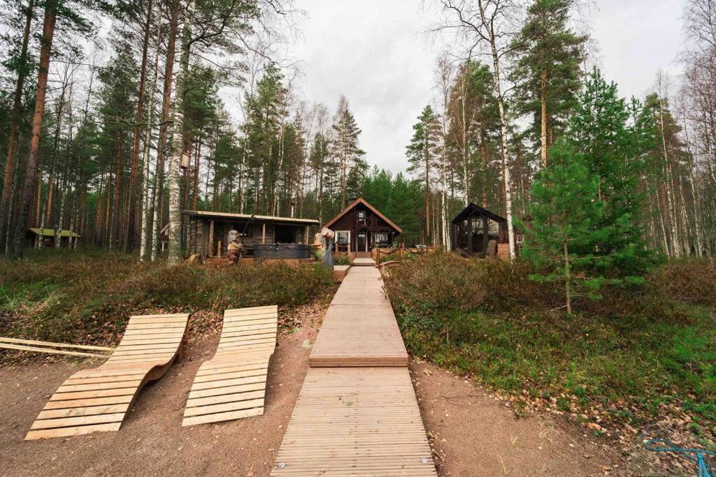 Ihana paikka jossa ulkoporeallas sekä pihasauna - Housity