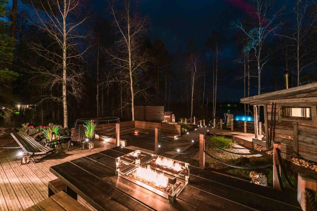 Ihana paikka jossa ulkoporeallas sekä pihasauna - Housity