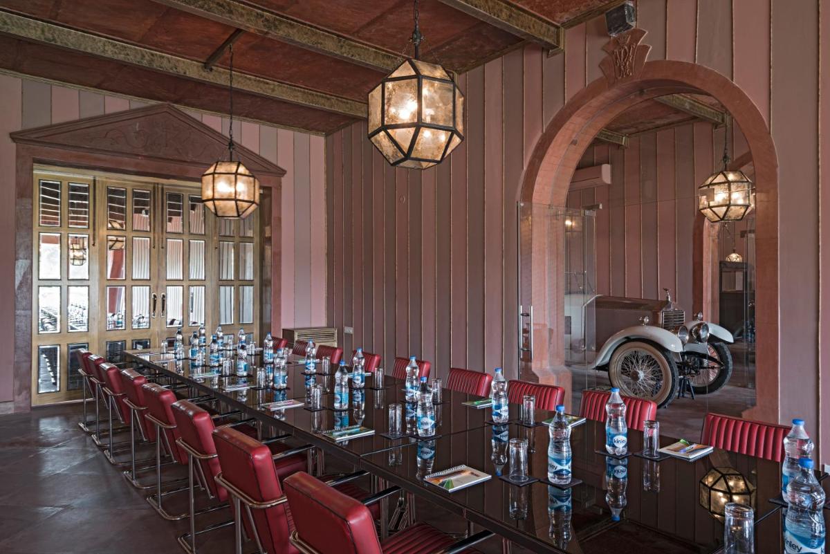 Raj Niwas Palace - Housity