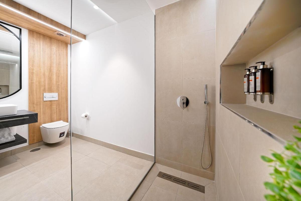 Un baño de Bull Vital Suites & Spa Boutique Hotel - Only Adults