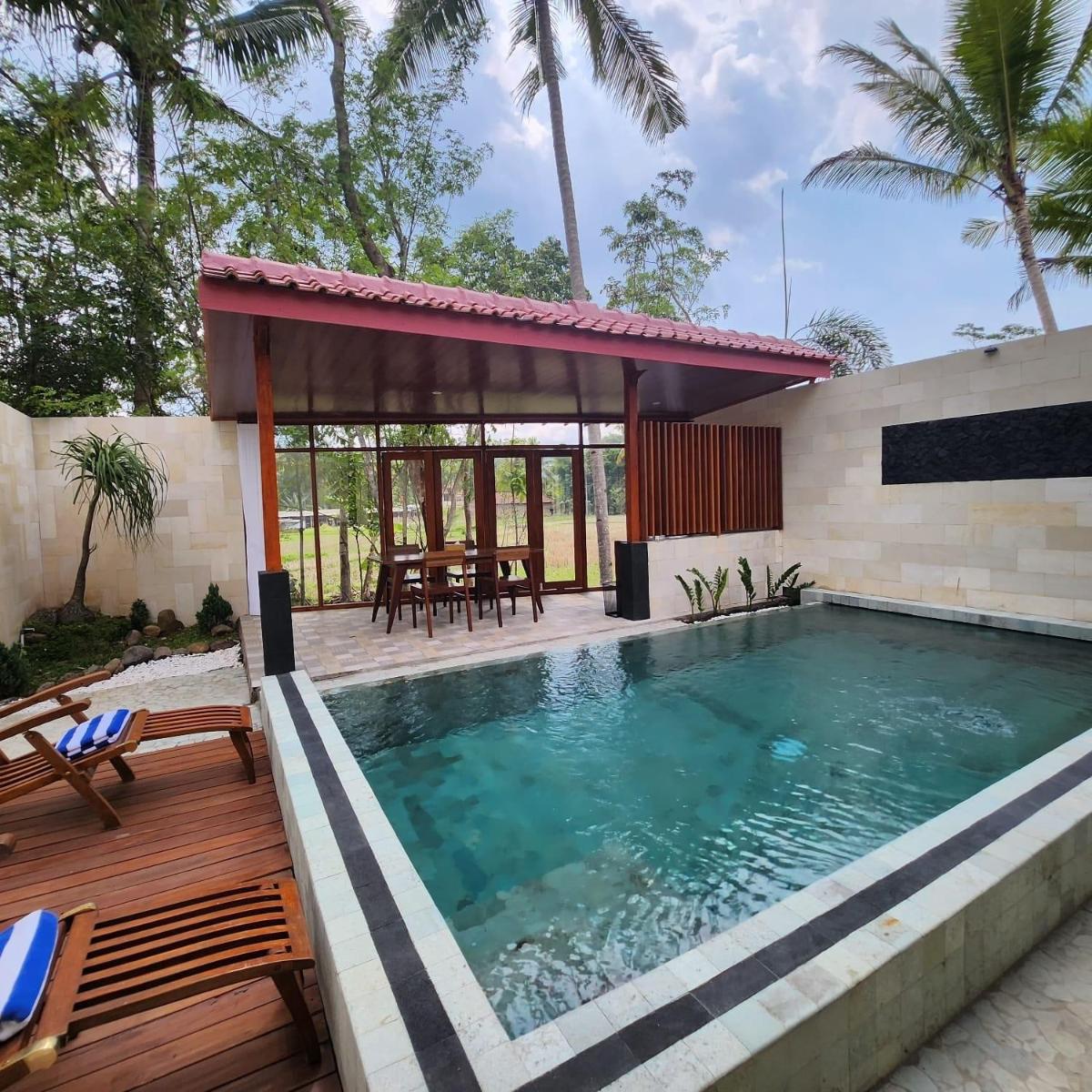 Nalendro Villa Borobudur - Housity