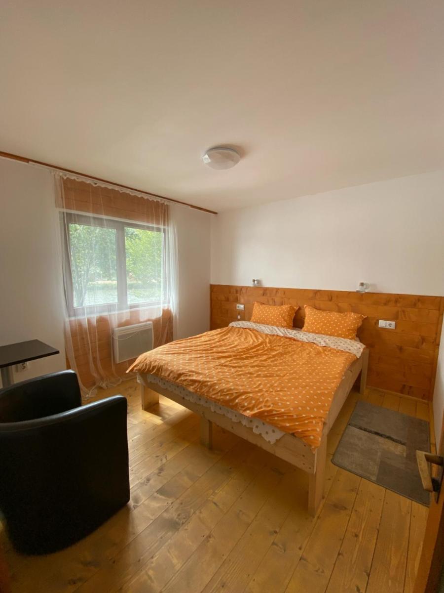 Complex Lacul Micesti - Housity